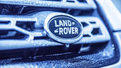 land-rover-discovery-sport-christmas-cabin.jpg